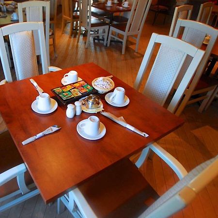 Hotel Travelodge By Wyndham Victoriaville Bagian luar foto