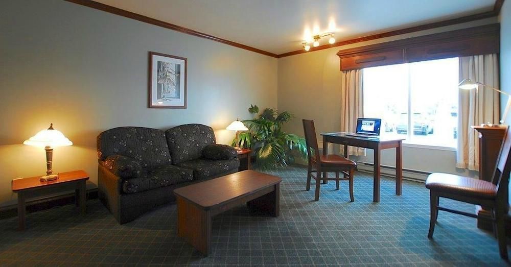 Hotel Travelodge By Wyndham Victoriaville Bagian luar foto
