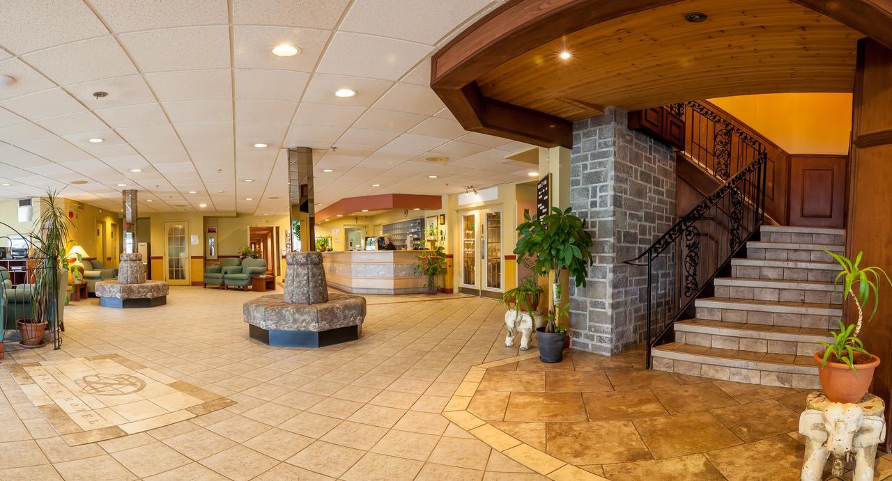 Hotel Travelodge By Wyndham Victoriaville Bagian luar foto