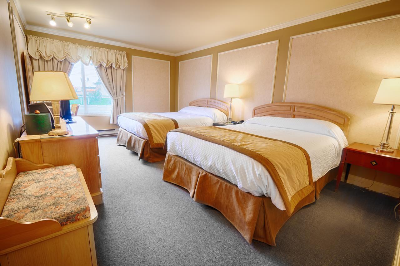 Hotel Travelodge By Wyndham Victoriaville Bagian luar foto